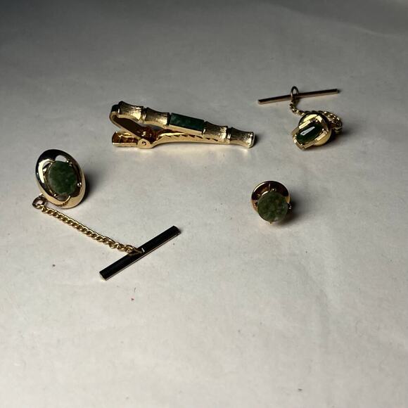 Tie Tacks Jade Yellow Gold plated tie tacks and lapel pin - Picture 8 of 11